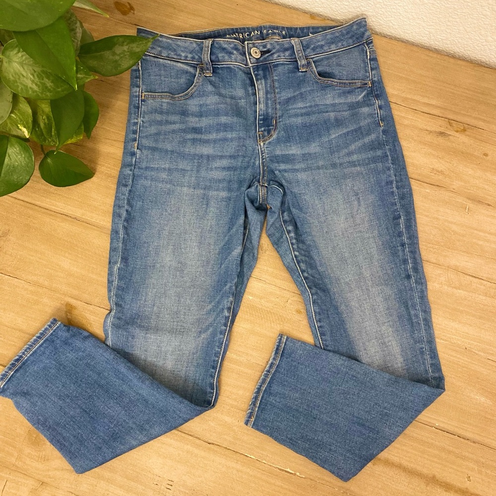 American Eagle Mid-Rise Jeggings